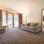 Exquisit Hotel 4*
