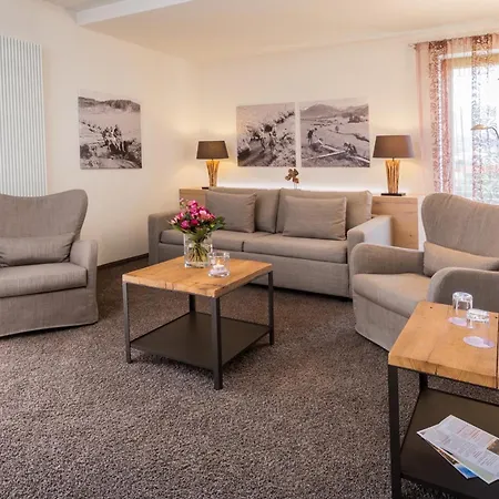 Hotel Exquisit 4*