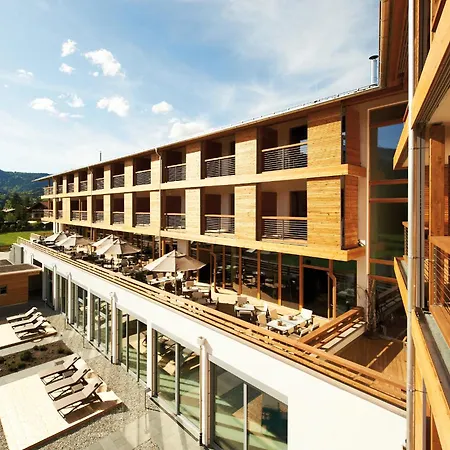 Hotel Exquisit 4*