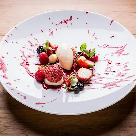 فندق Exquisit 4*